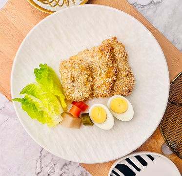 Baked Coated Fish, Boiled egg, Lettuce and Pickle